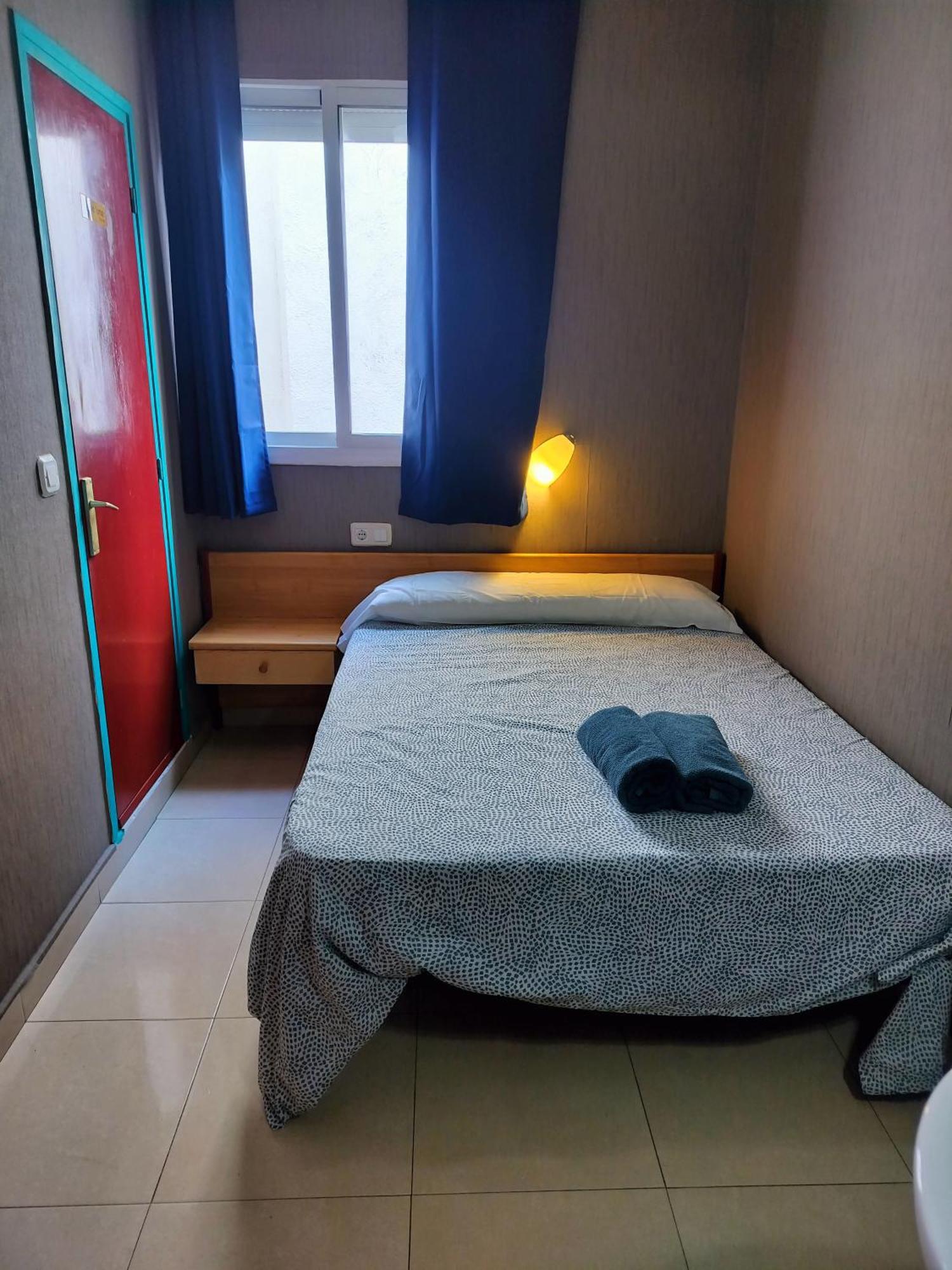Sant Jordi Cami De Ronda Hostel Τόσα ντε Μαρ Εξωτερικό φωτογραφία
